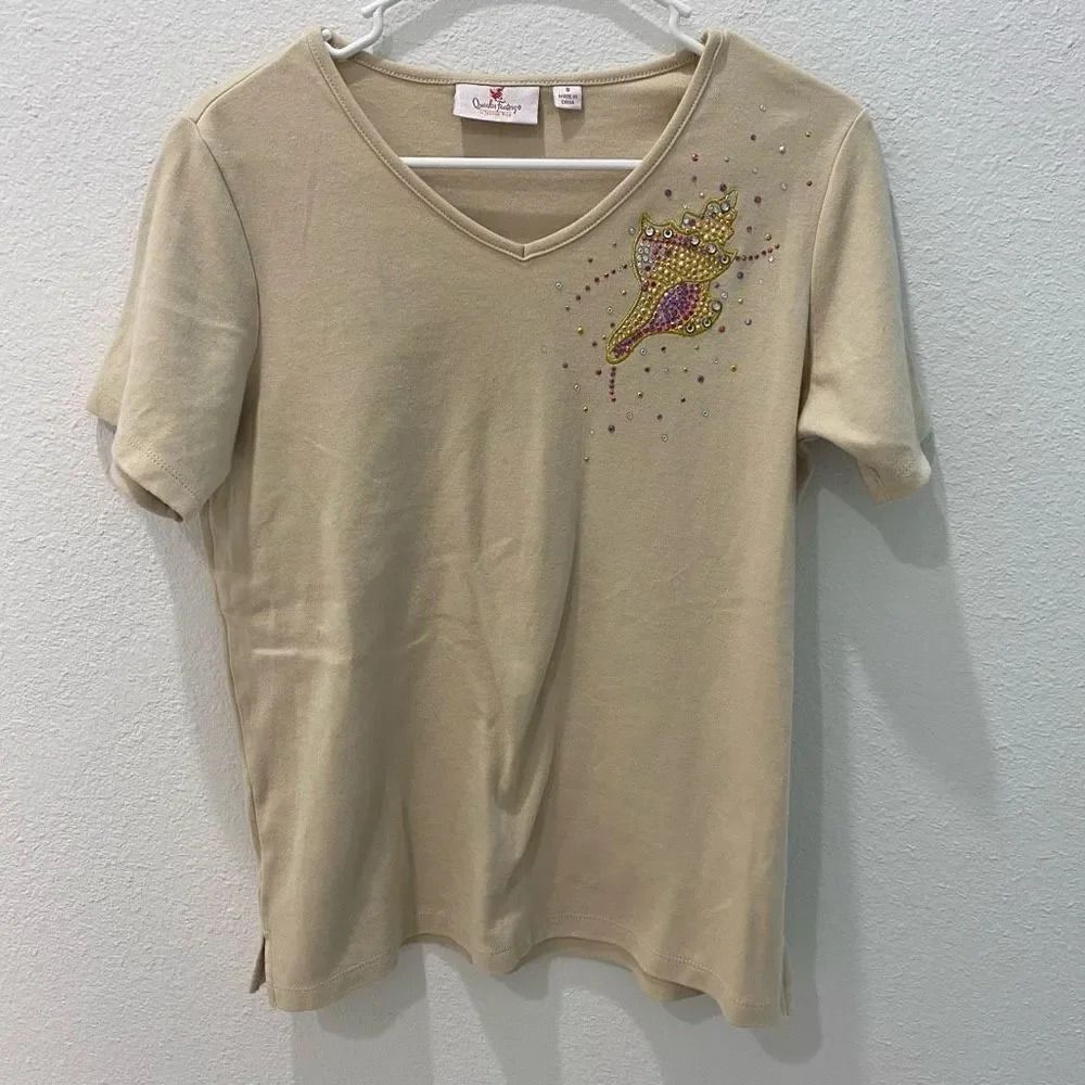 Quaker Factory Beige Seashell Shirt Size Small